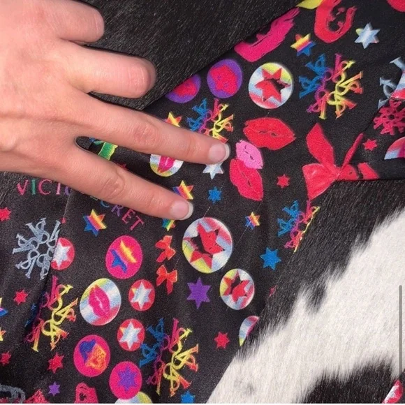 Rare Vintage 90’s Victoria’s Secret Satin Pajamas - Picture 10 of 11